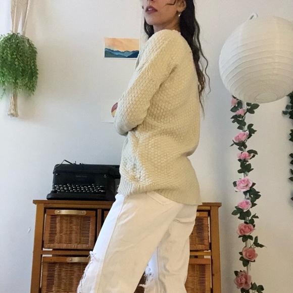 Cozy Cable Knit Sweater - Picture 3 of 3